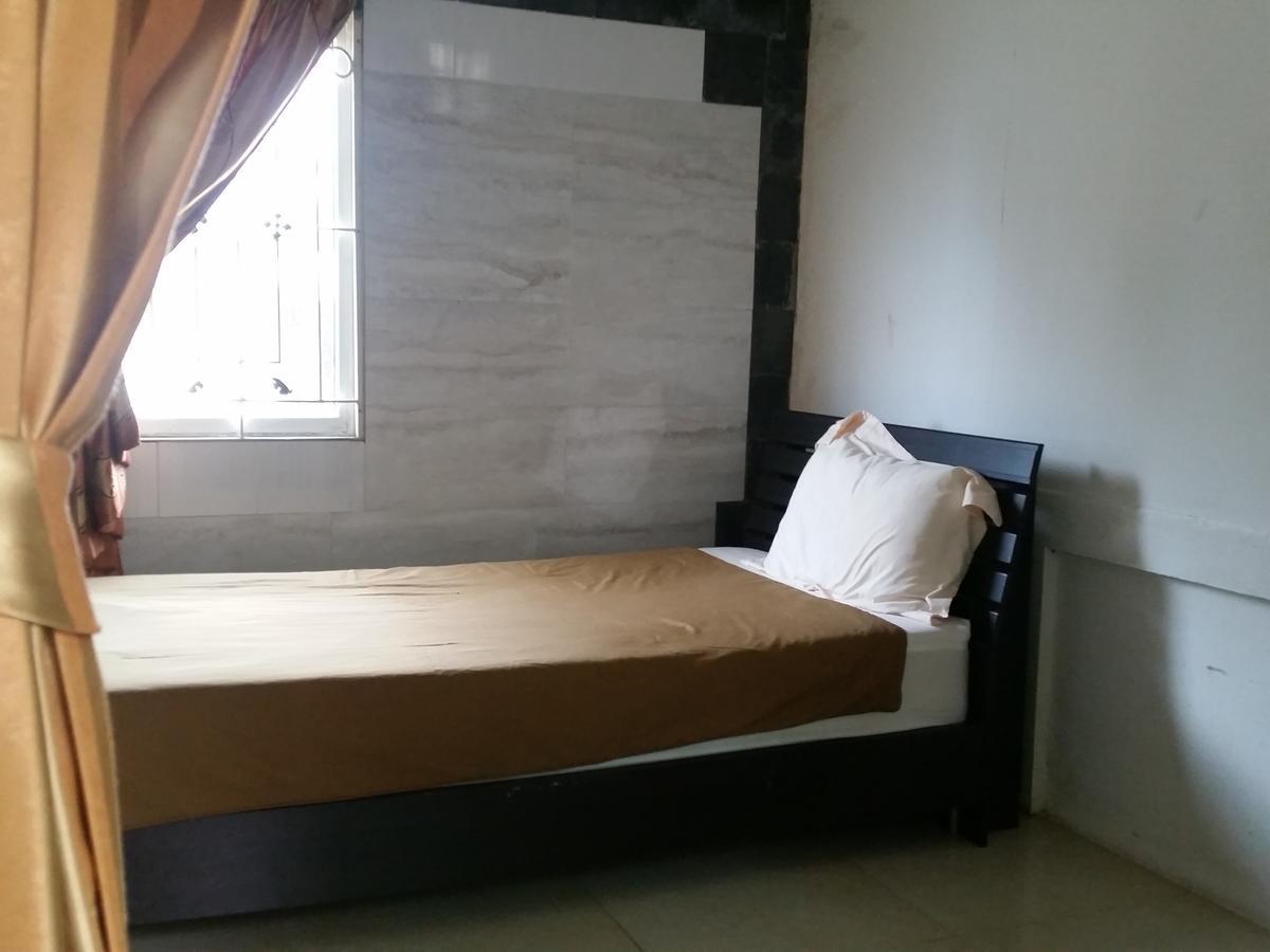 Nu Phuket Airport Residence Bagian luar foto