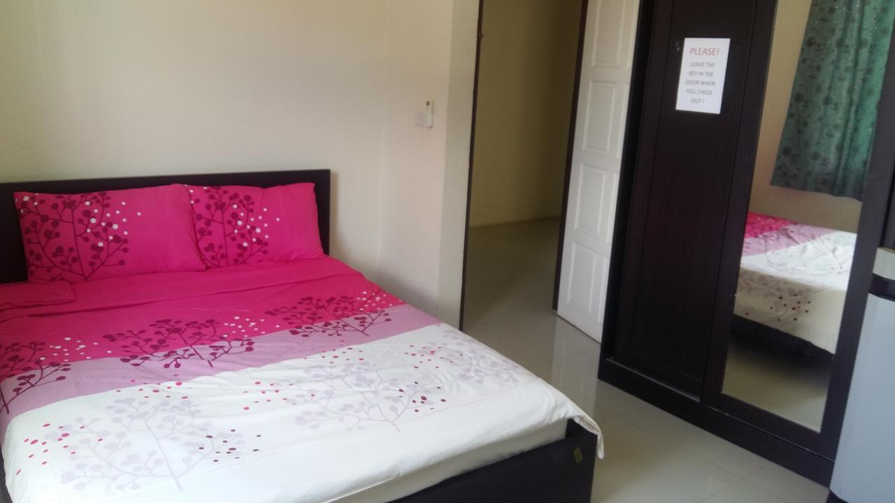 Nu Phuket Airport Residence Bagian luar foto