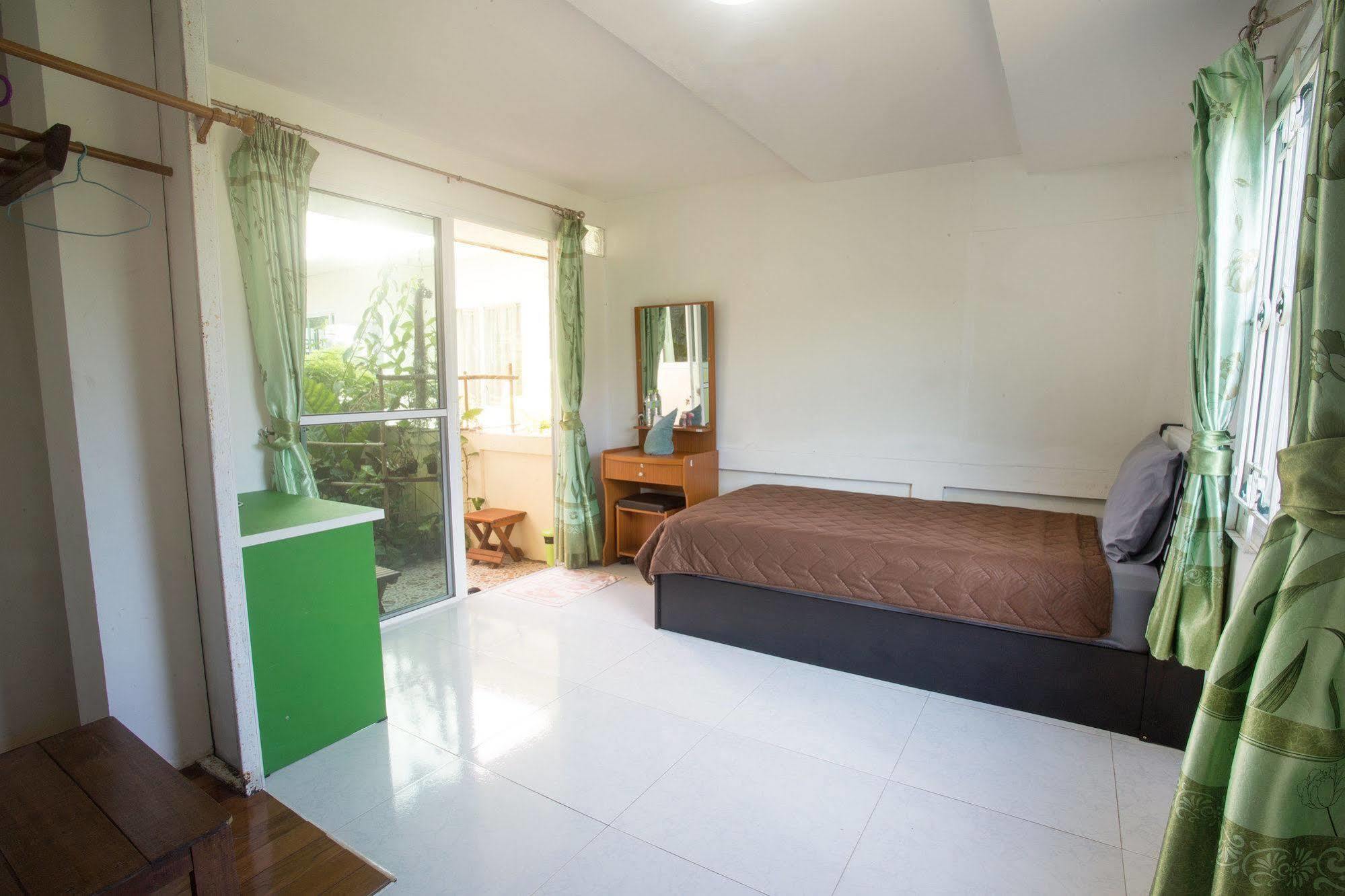 Nu Phuket Airport Residence Bagian luar foto
