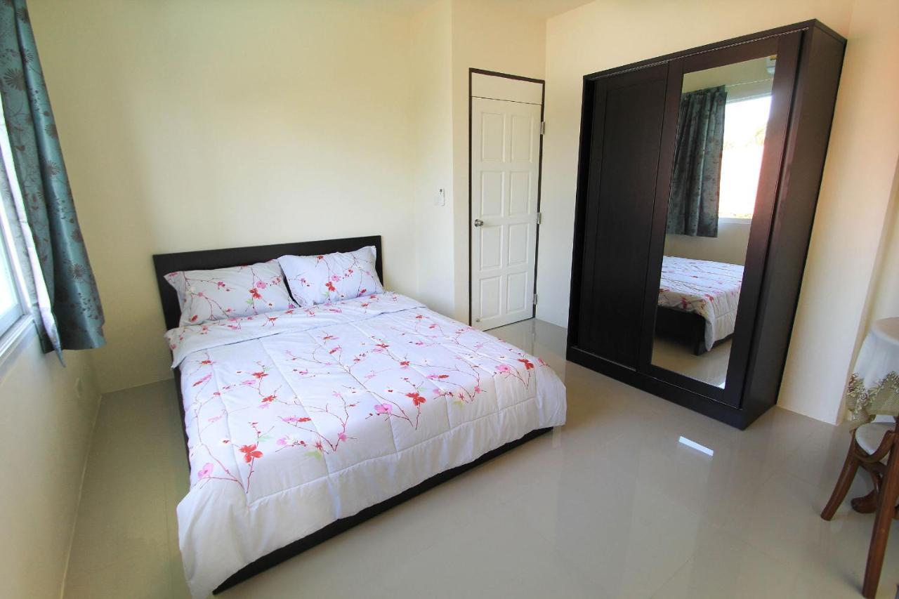 Nu Phuket Airport Residence Bagian luar foto